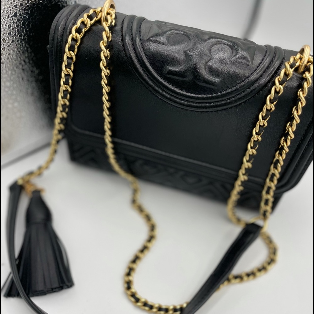 TORY BURCH FLEMING CONVERTIBLE QUILTED LEATHER SHOULDER BAG Black $498